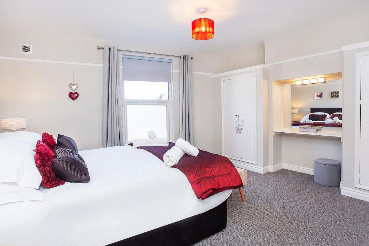 Courtyard Apartment York Esterno foto